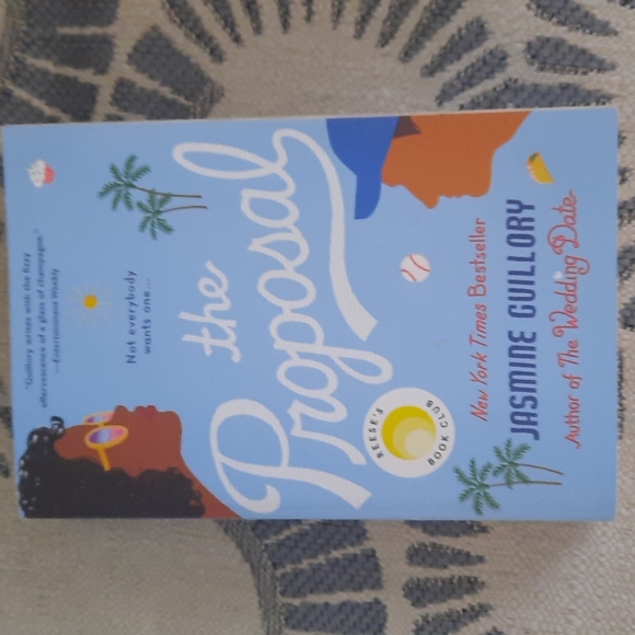 Books - Picture 3 of 4